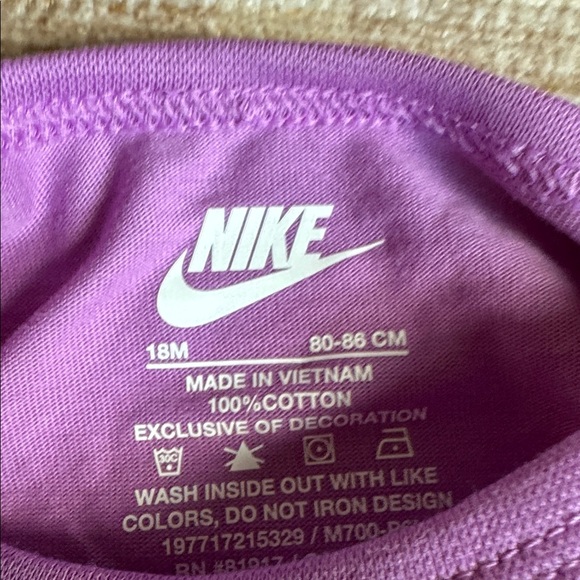 Nike Baby Swoosh Motion 2 Lavender Bodysuit and Jumper Dress Set size 18M NWT - Picture 2 of 7